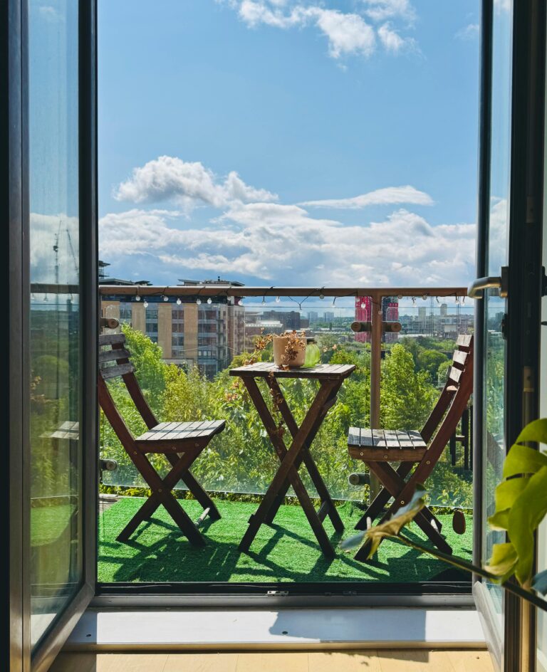 Móveis dobráveis que mantêm o charme rural